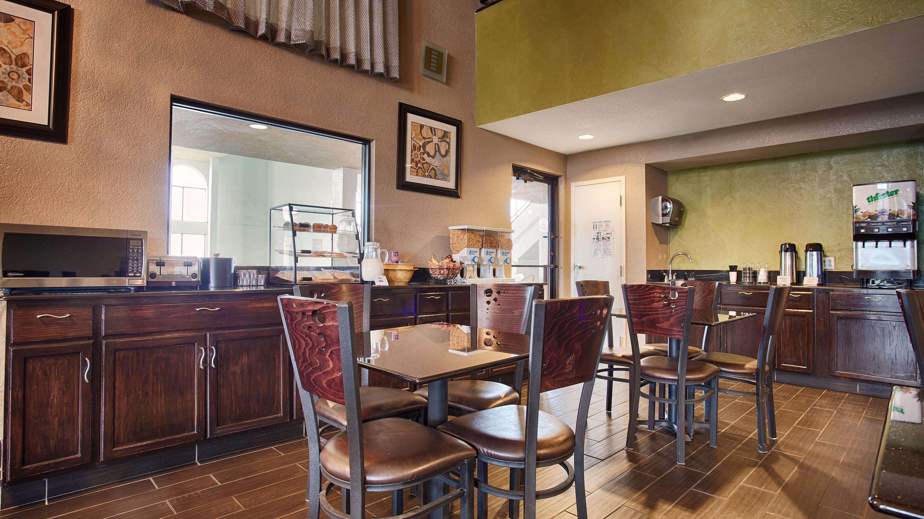 Dumas Best Western Windsor Inn מראה חיצוני תמונה